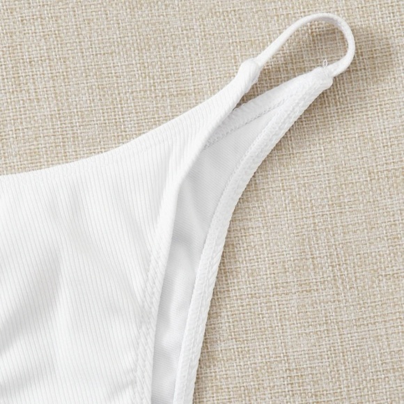 White bikini, size XS - SHEIN - Picture 4 of 5